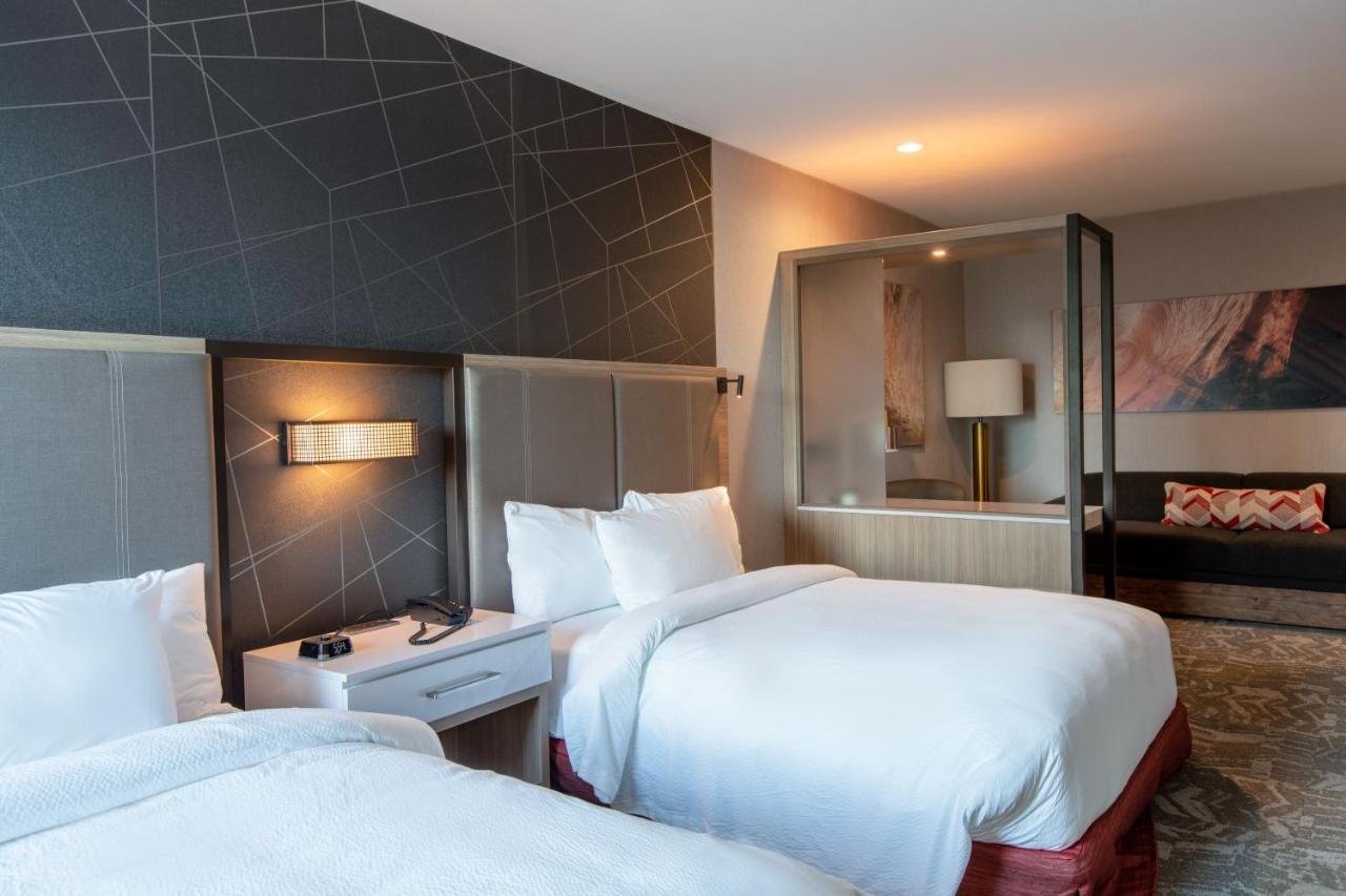 Springhill Suites By Marriott Chester Exterior photo