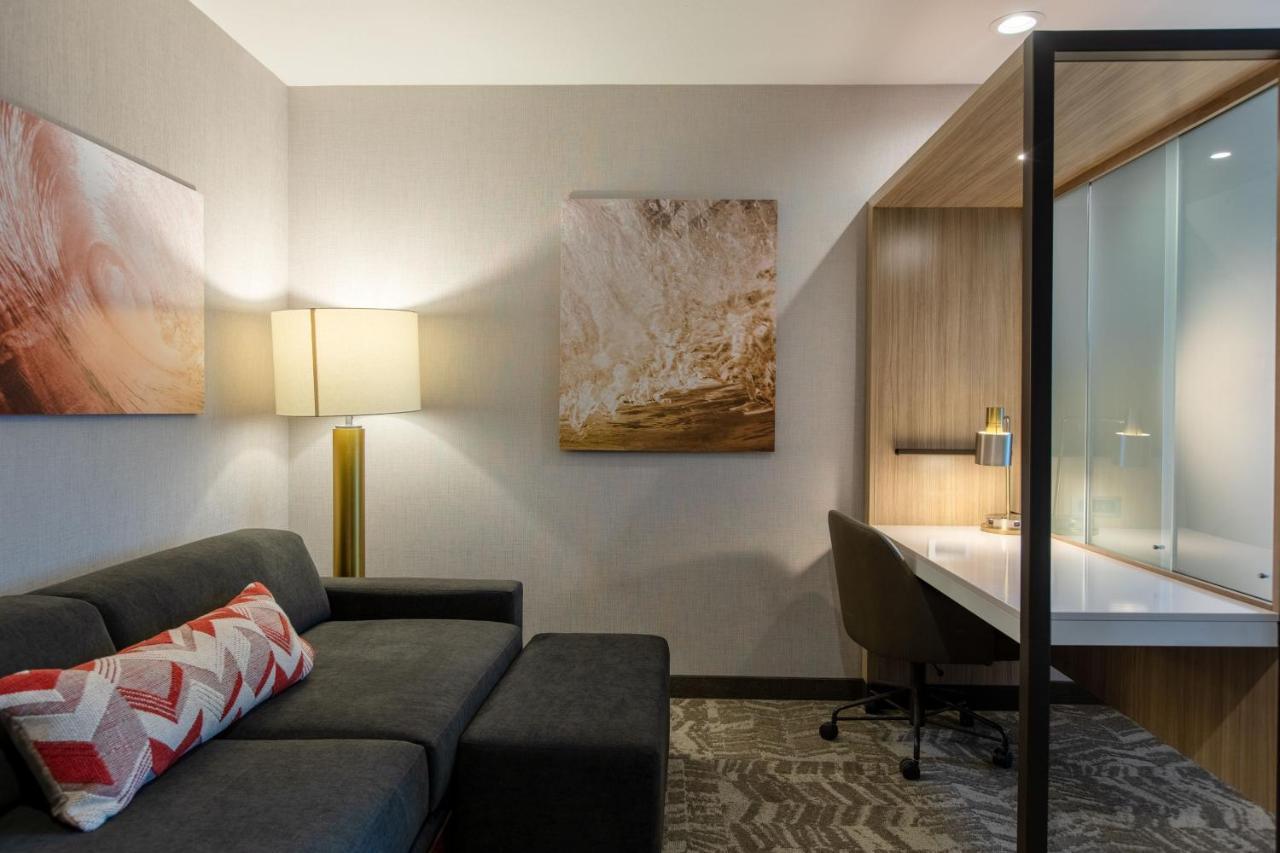 Springhill Suites By Marriott Chester Exterior photo